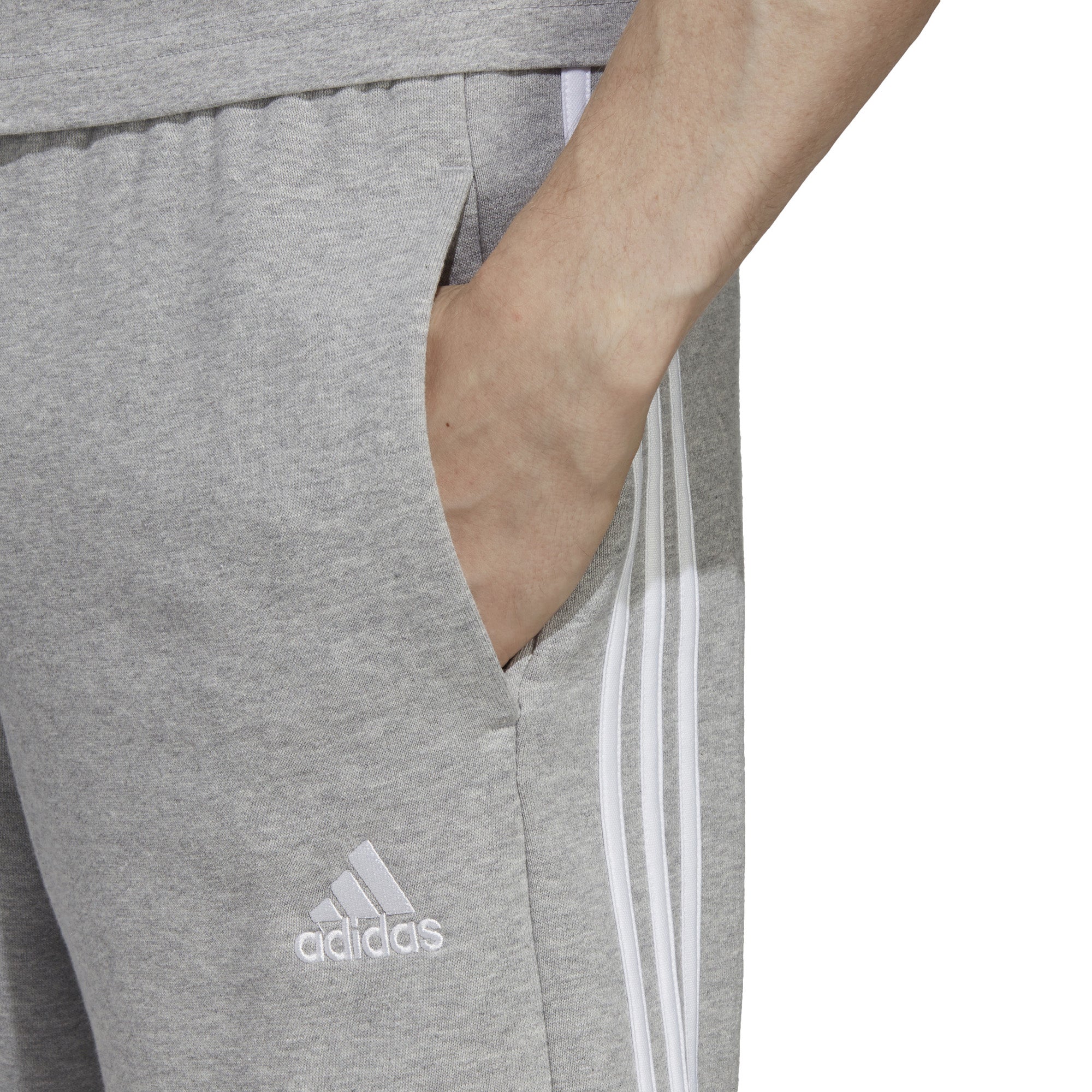 Essentials French Terry 3-Stripes short