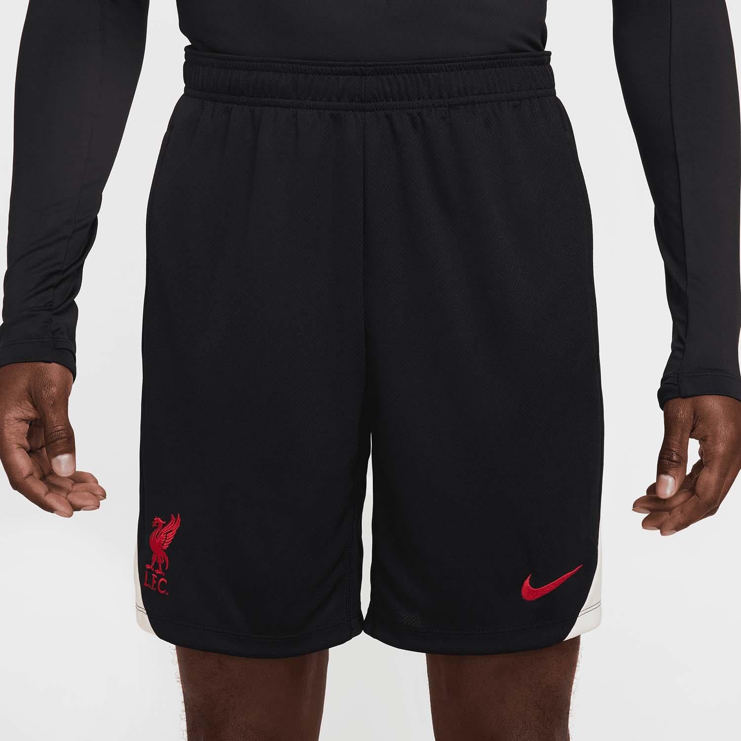 Liverpool FC 2024/25 Strike short
