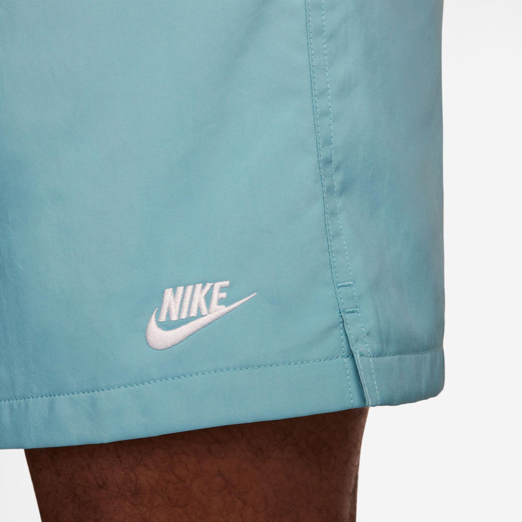 Club Woven Flow short