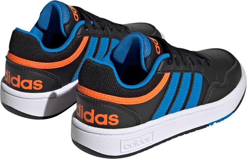 Hoops sneakers