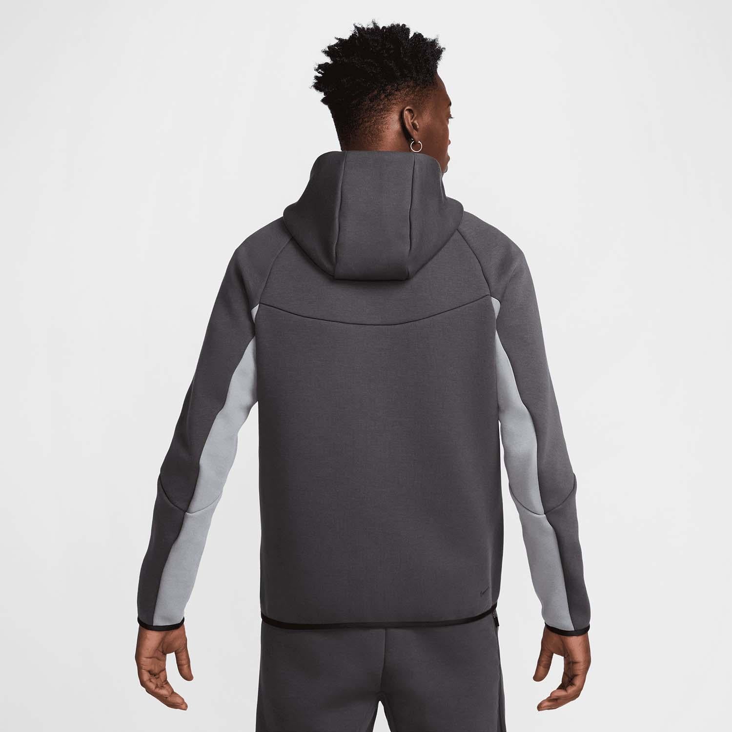 tech men's full-zip windrunner