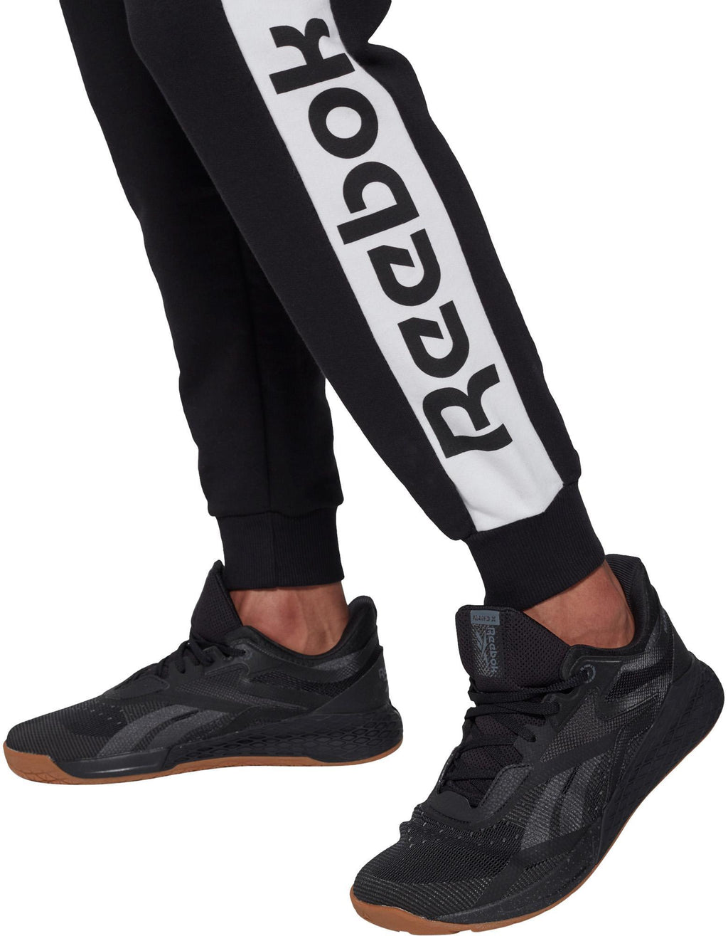 Te Ll Graphic Jogger
