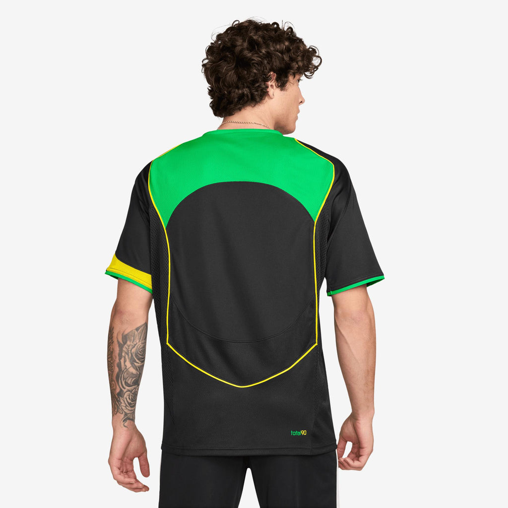 nike total90 men's dri-fit soccer j