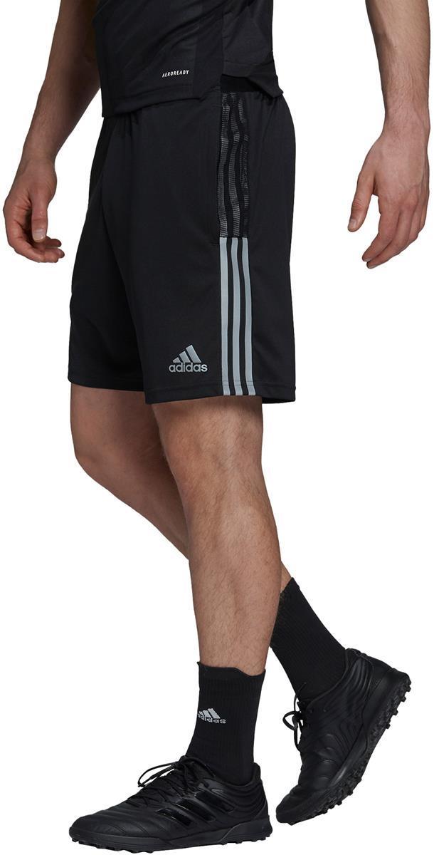 Tiro Reflective short