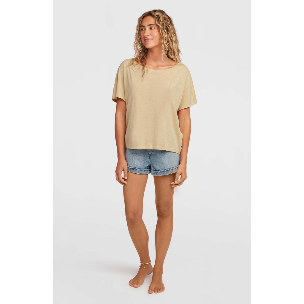 Essentials Script Scoop singlet strand
