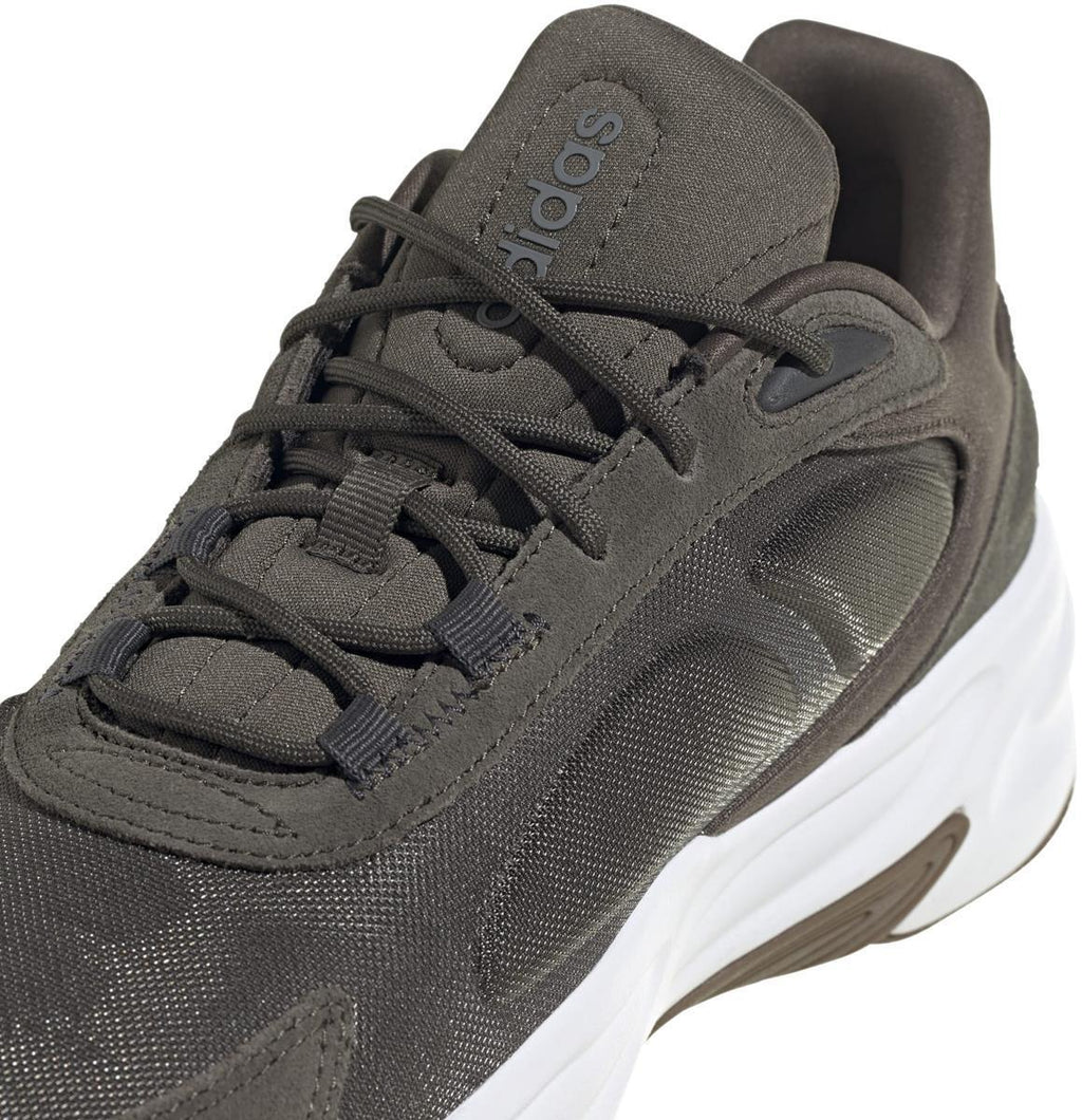 Ozelle Cloudfoam sneakers
