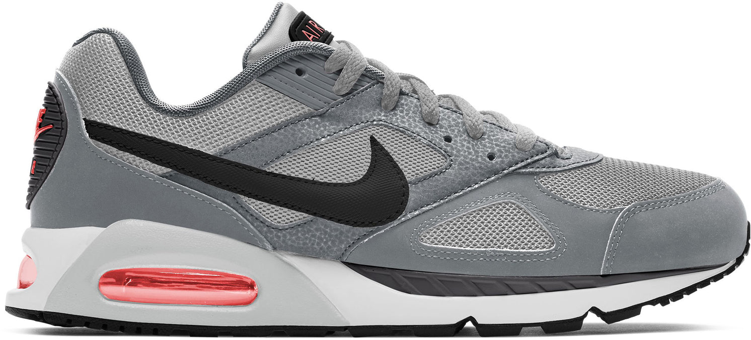 Air Max IVO sneakers