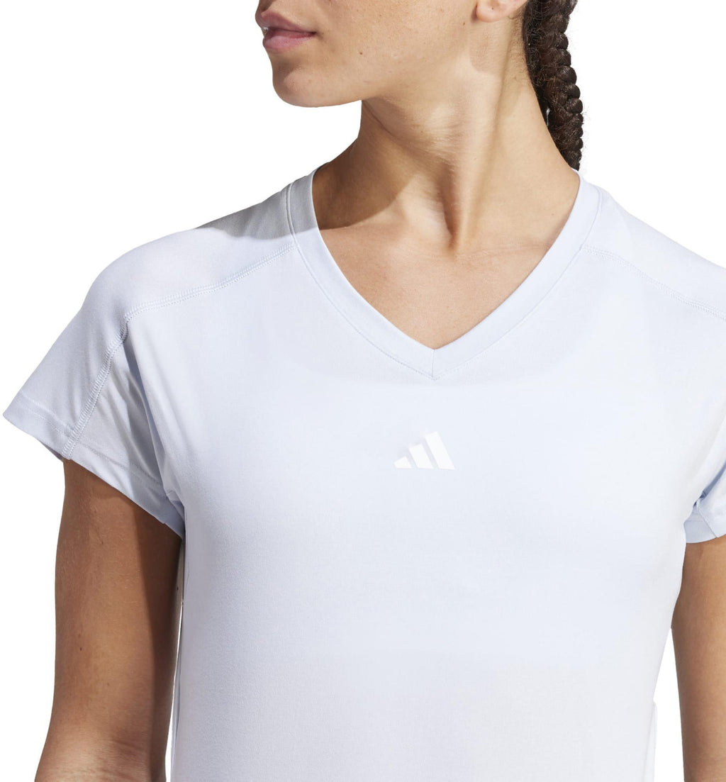 AEROREADY Train Essentials Minimal Branding V-hals shirt