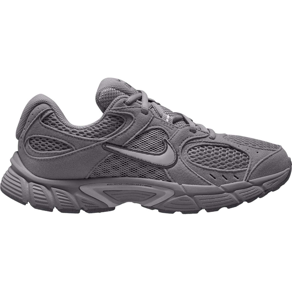 v5 runner suede big kids' shoe