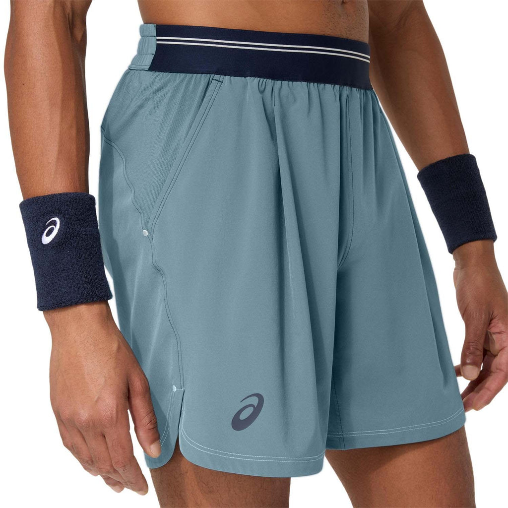 Game 7in Korte broek tennis