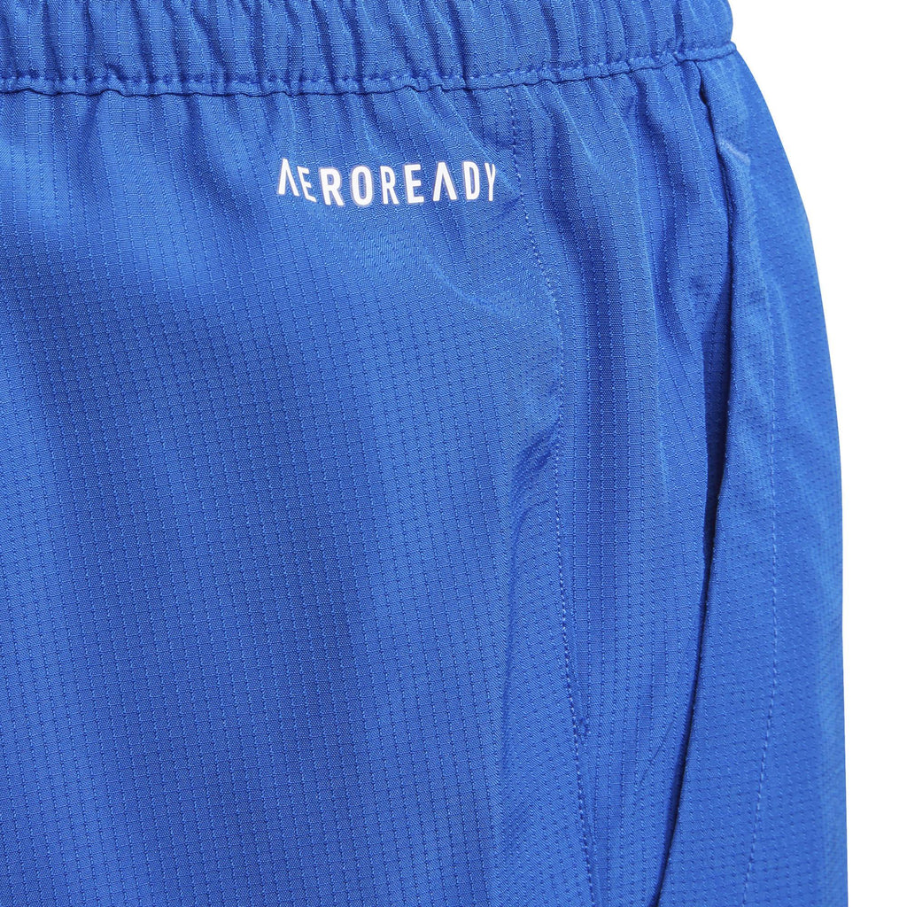 B Club Short