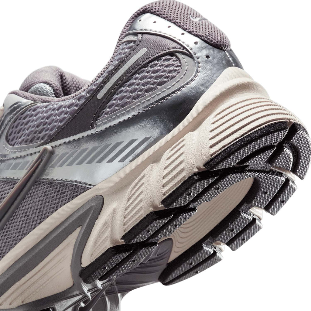 v5 rnr sneakers