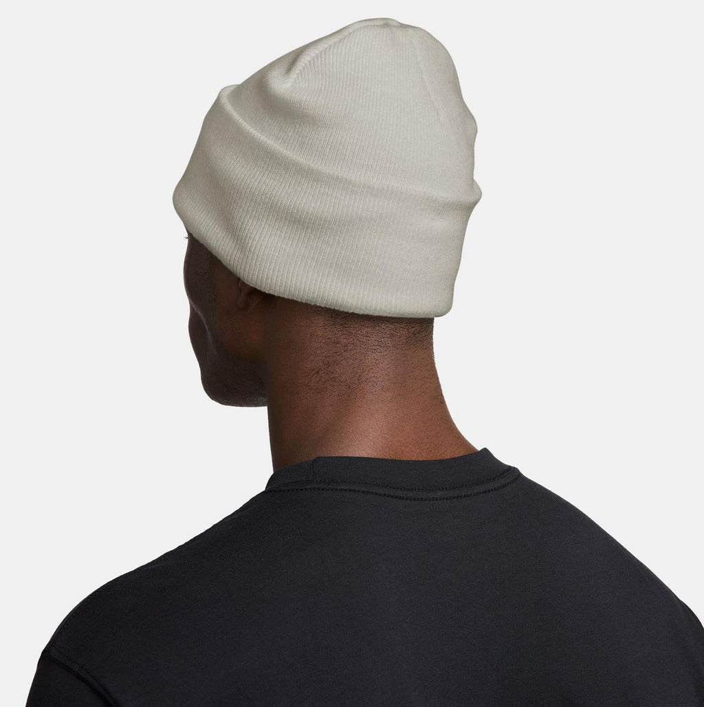 peak swoosh beanie