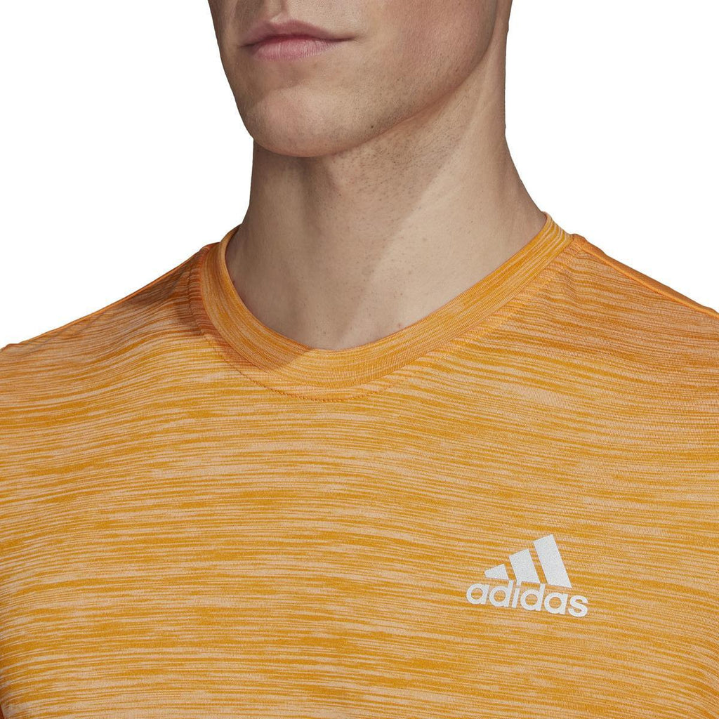 TEE. T-Shirt