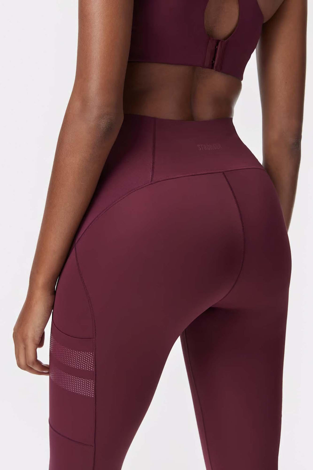 Sleek Shaping Pocket Leggings