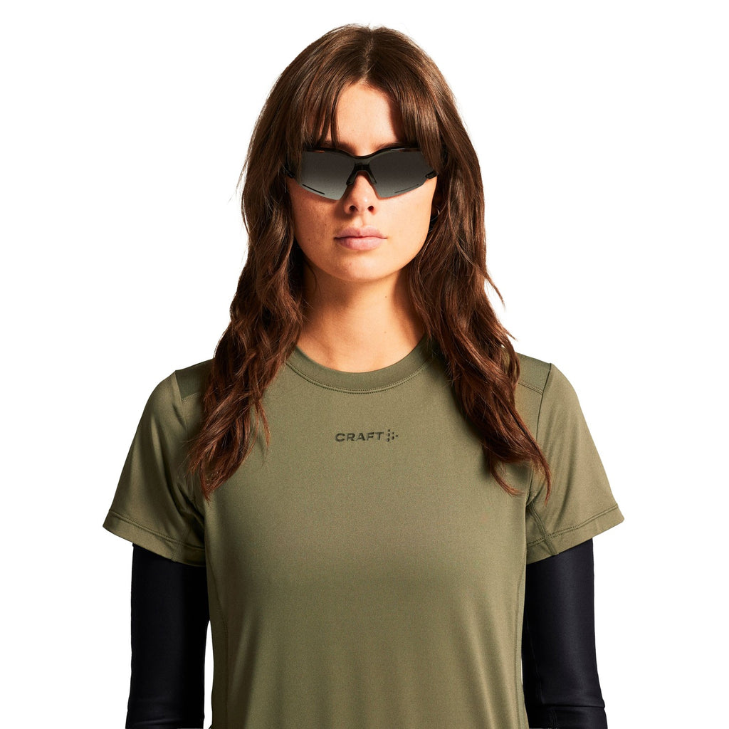 Adv Essence Ss Tee 2 W