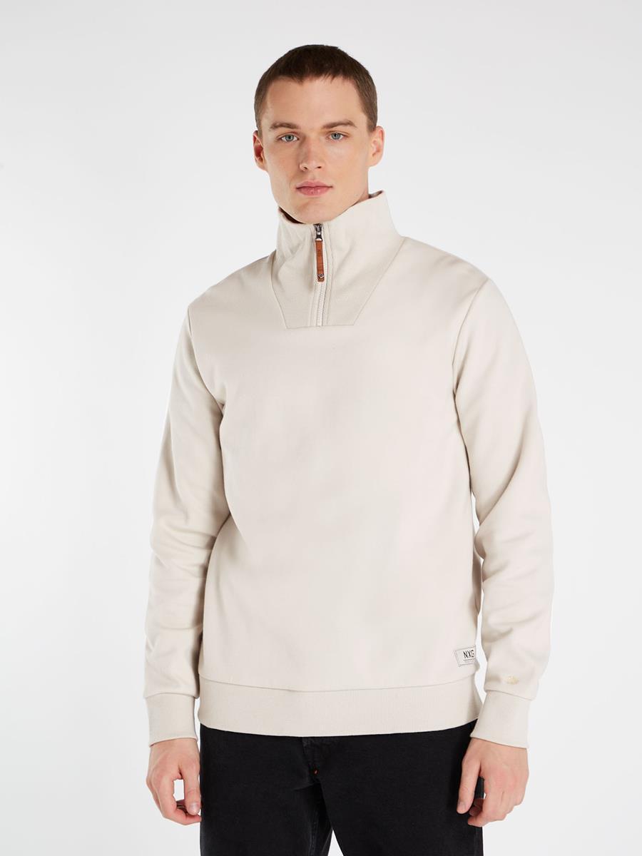 Nxgquake 1/4 Zip Top