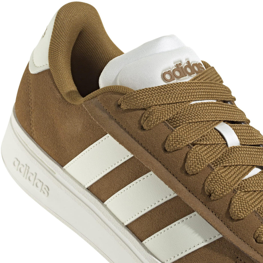 Grand Court Alpha 00s