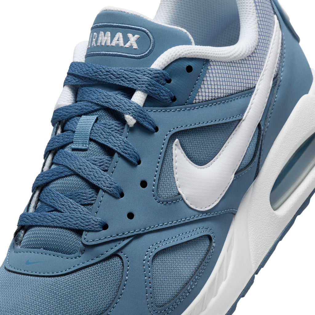 Air Max IVO sneakers