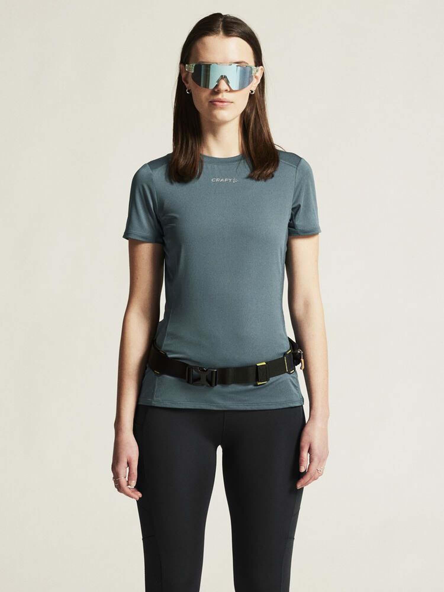 Adv Essence Ss Tee 2 W