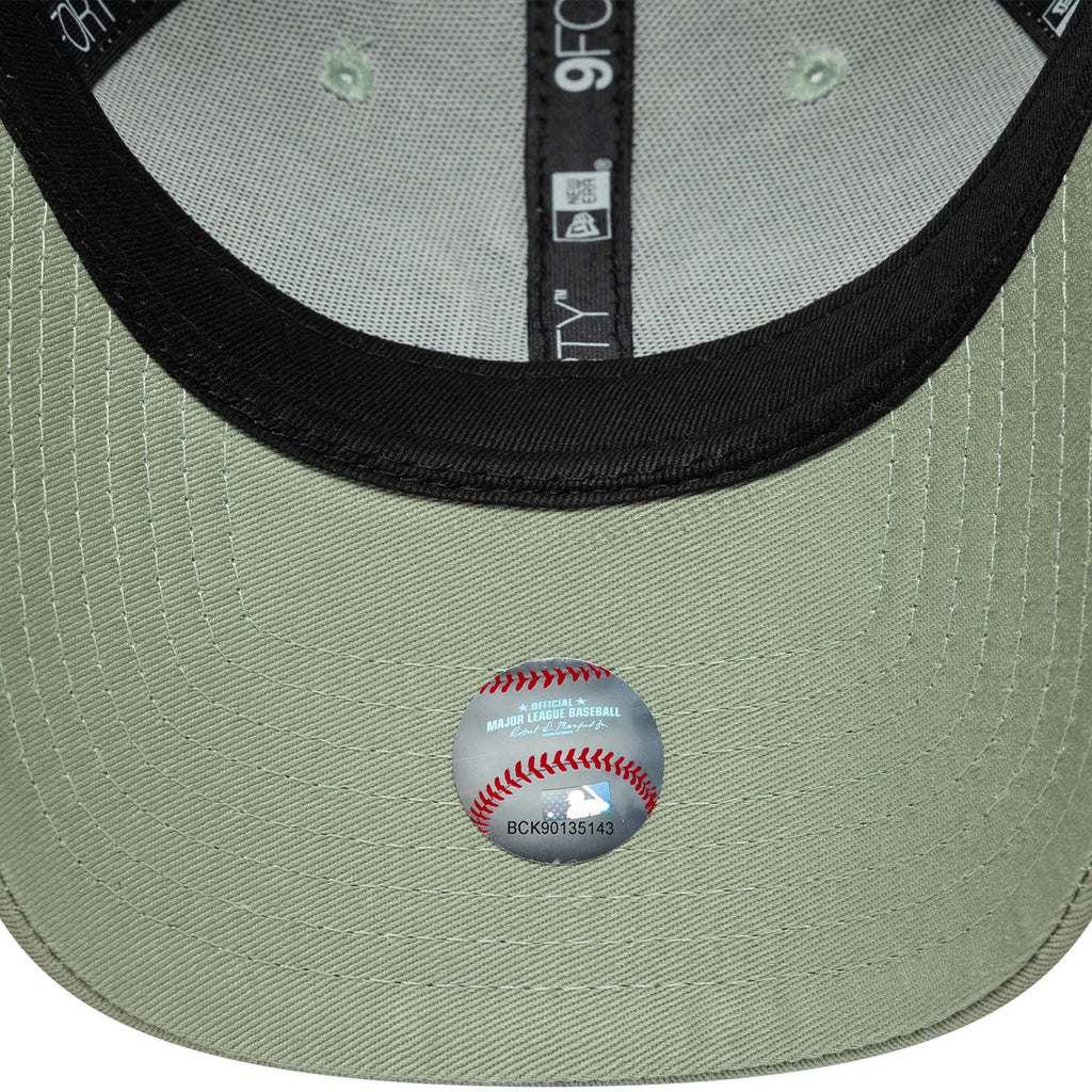 League Essential 9forty Cap