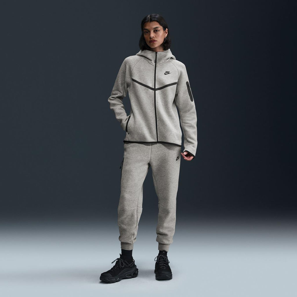 Tech Fleece sweater