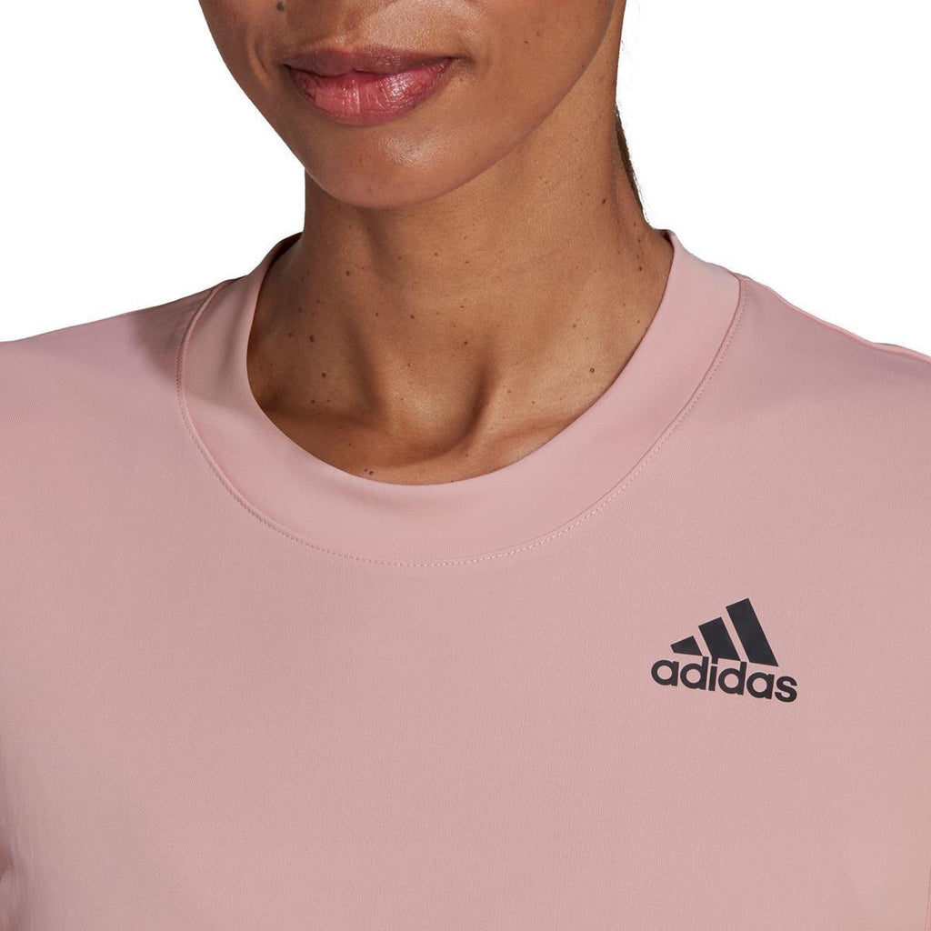 CLUB TEE. Tennisshirt