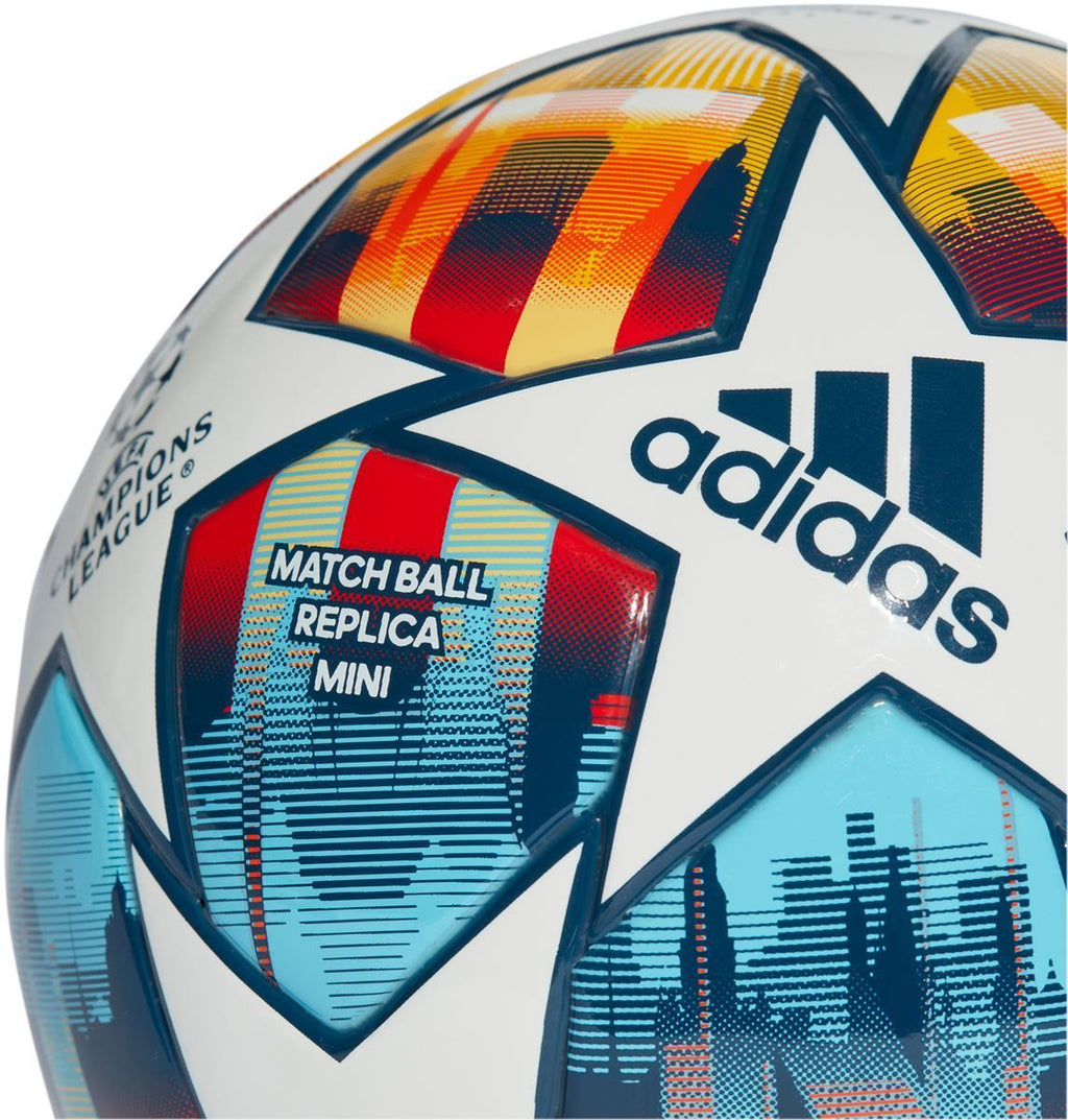 Fotbalový míč UCL MINI SP