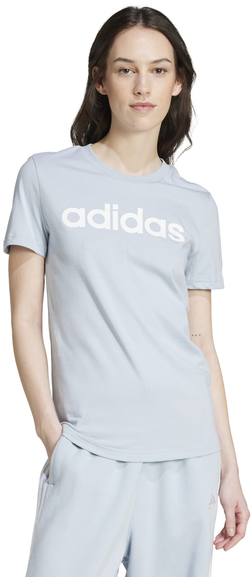 LOUNGEWEAR Essentials Slim Logo shirt