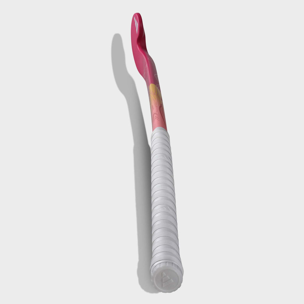 Ina .4 hockeystick