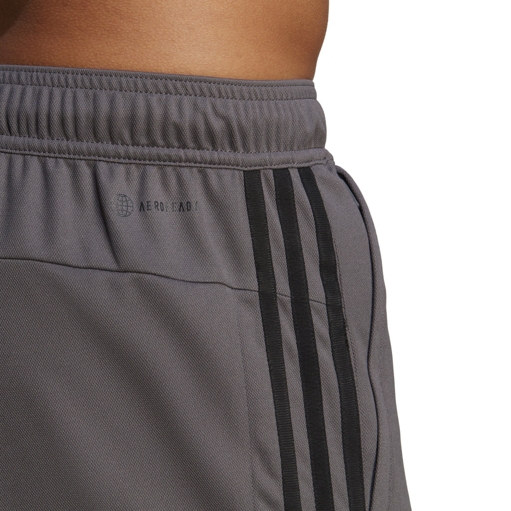 Train Essentials 3-Stripes Piqué Trainingsshort