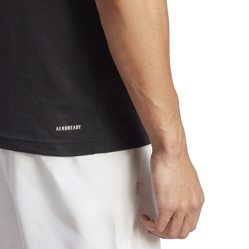 Train Essentials Seasonal Training Graphic shirt