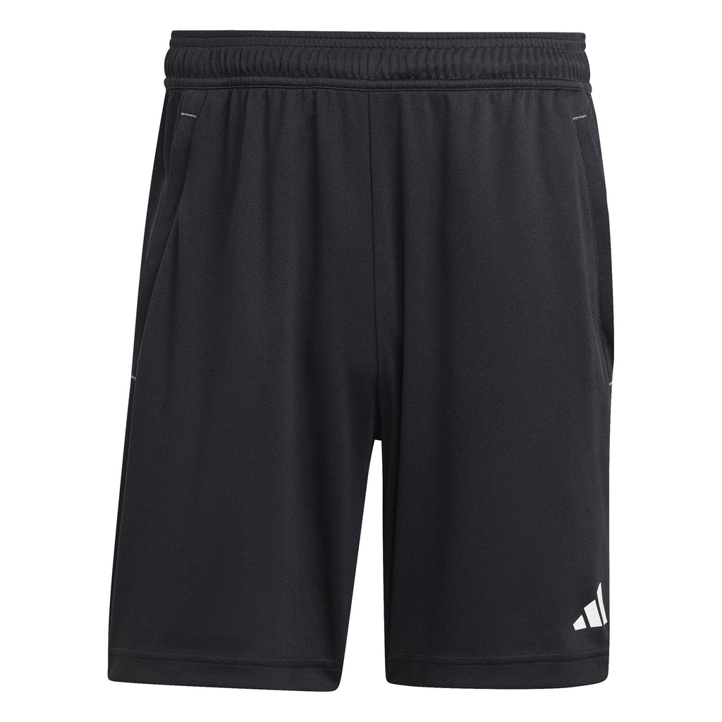 Train Essentials Seasonal Camo short