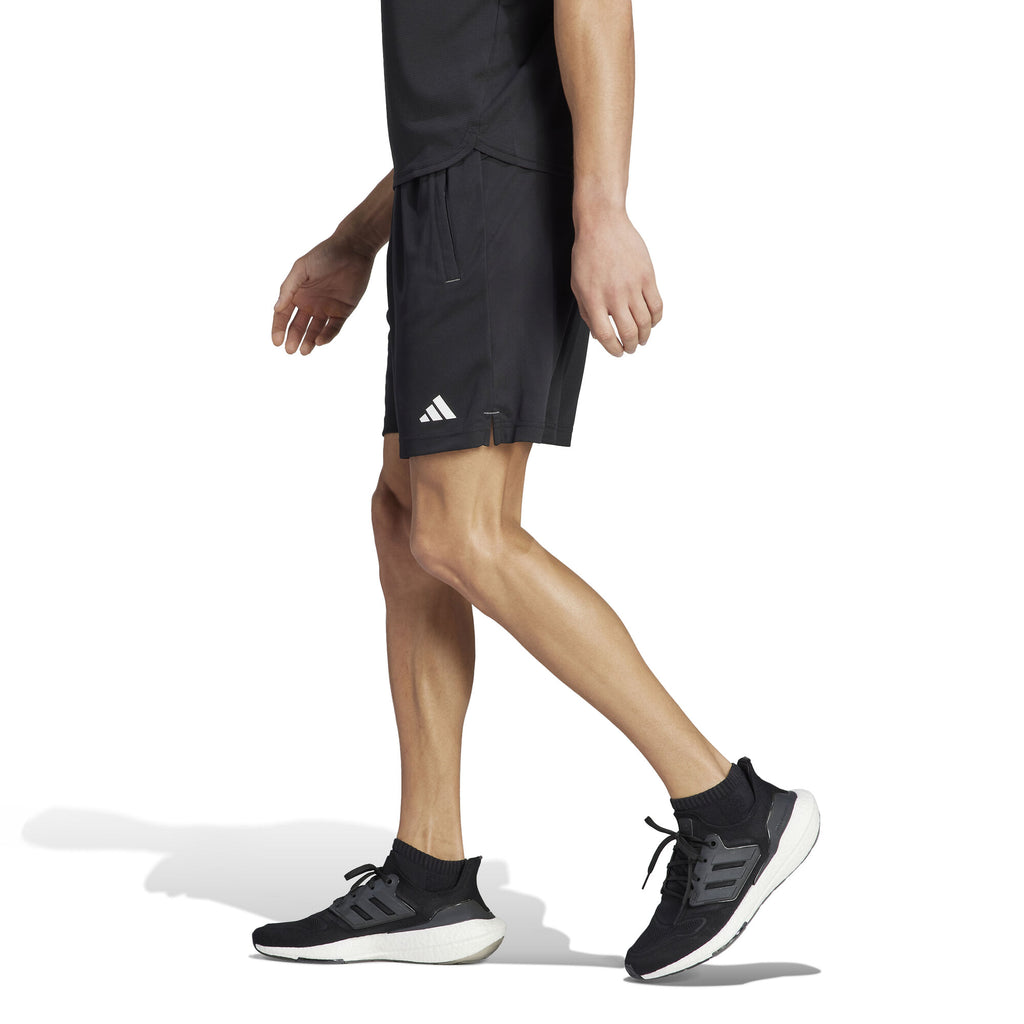 Train Essentials Seasonal Camo short