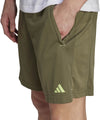 Train Essentials Seasonal Camo short