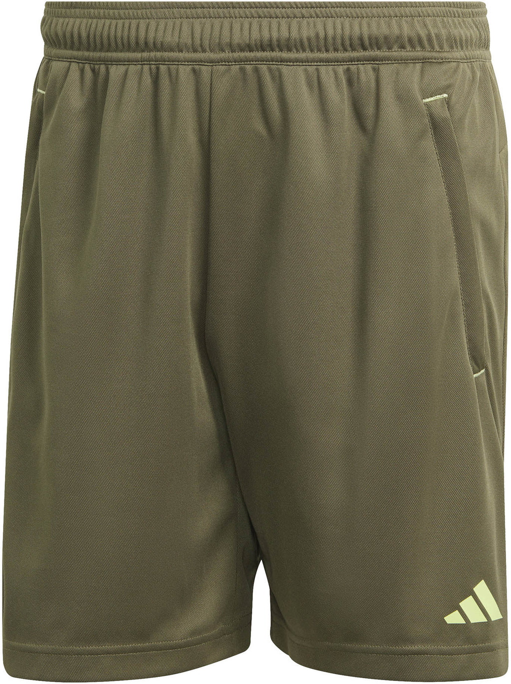 Train Essentials Seasonal Camo short
