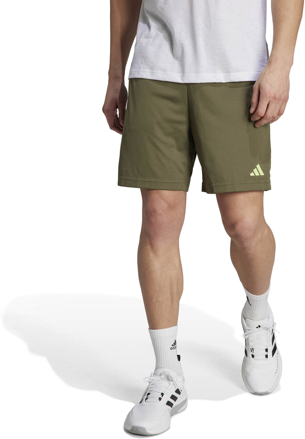 Train Essentials Seasonal Camo short