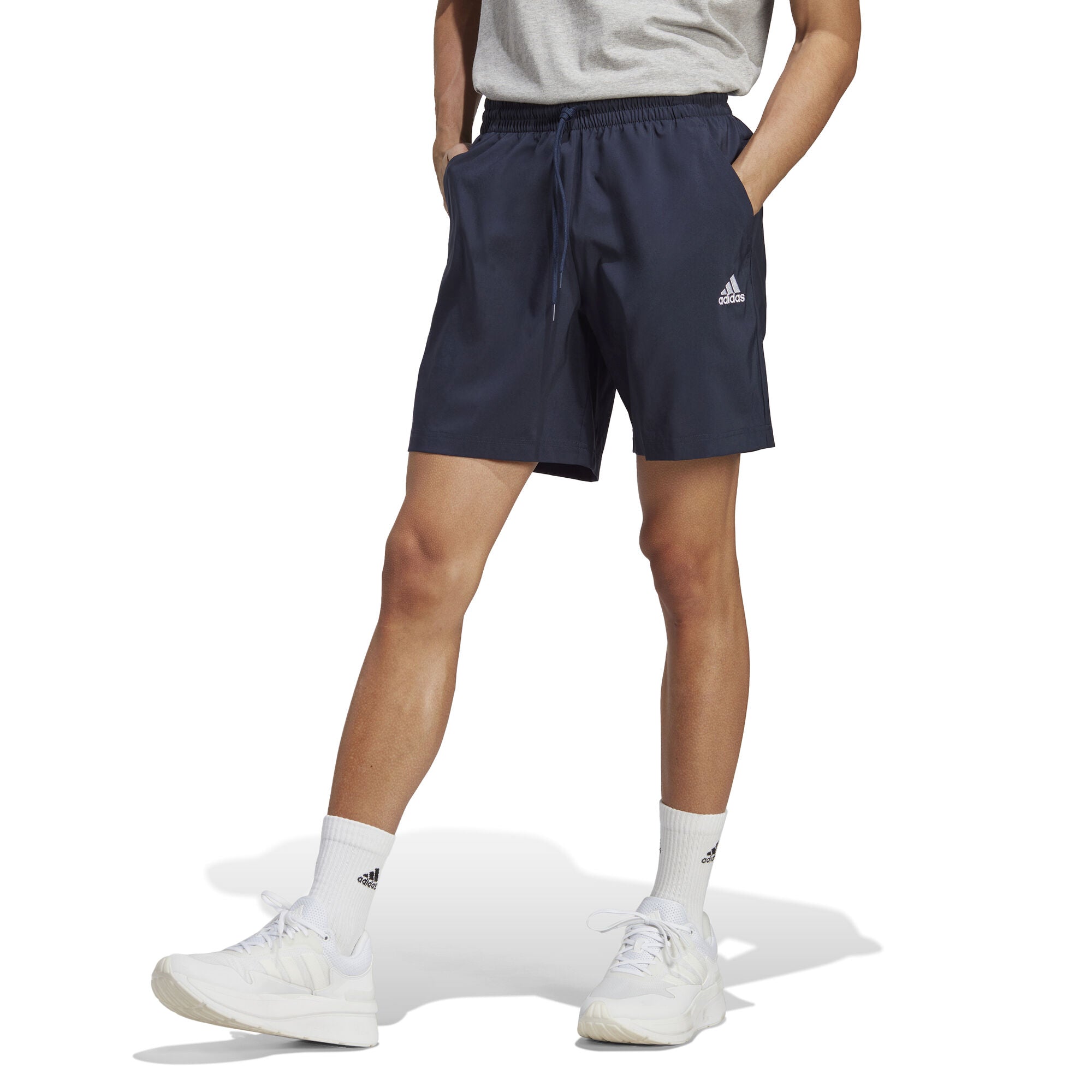 AEROREADY Essentials Chelsea Small Logo short