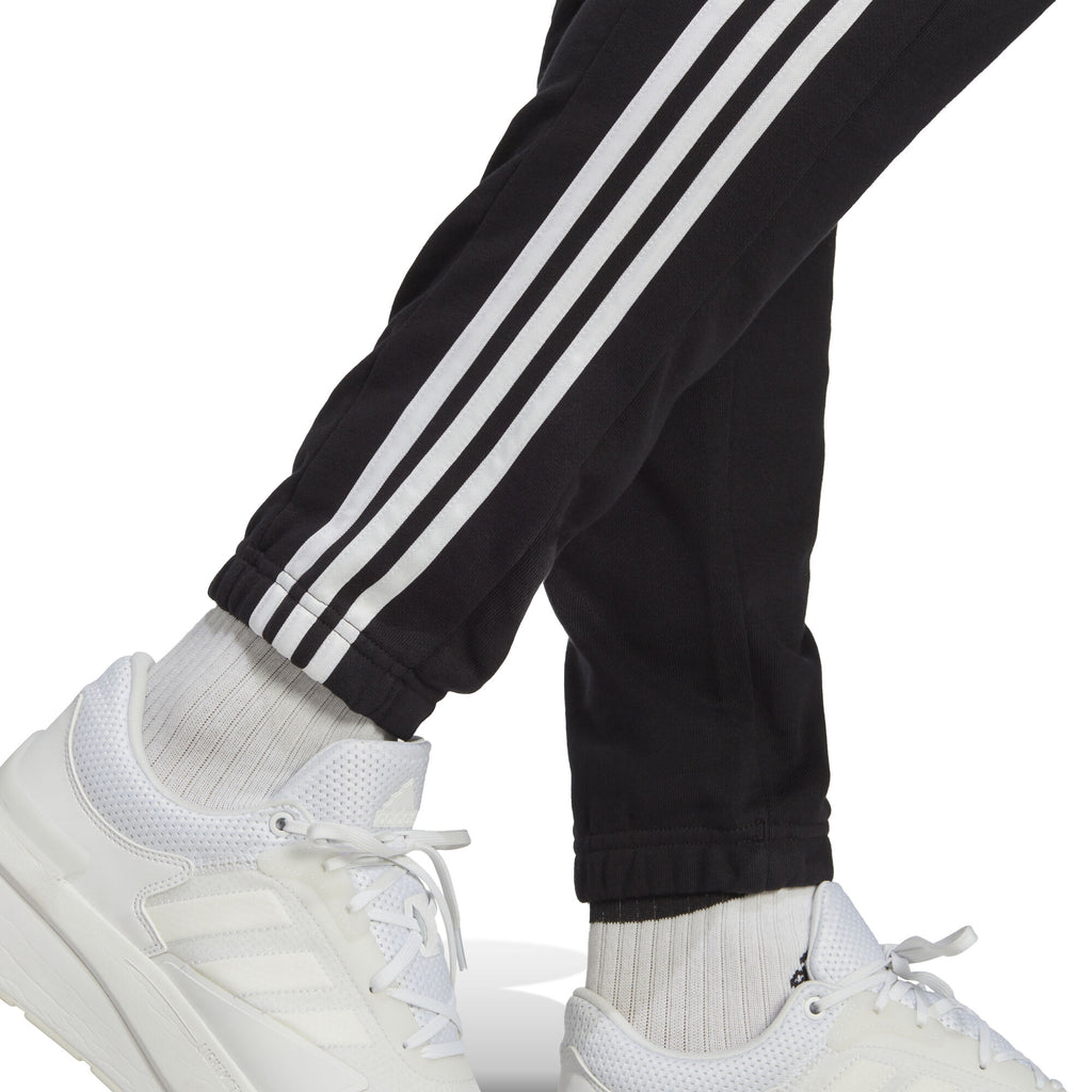 Essentials French Terry Tapered Elastic Cuff 3-Stripes broek