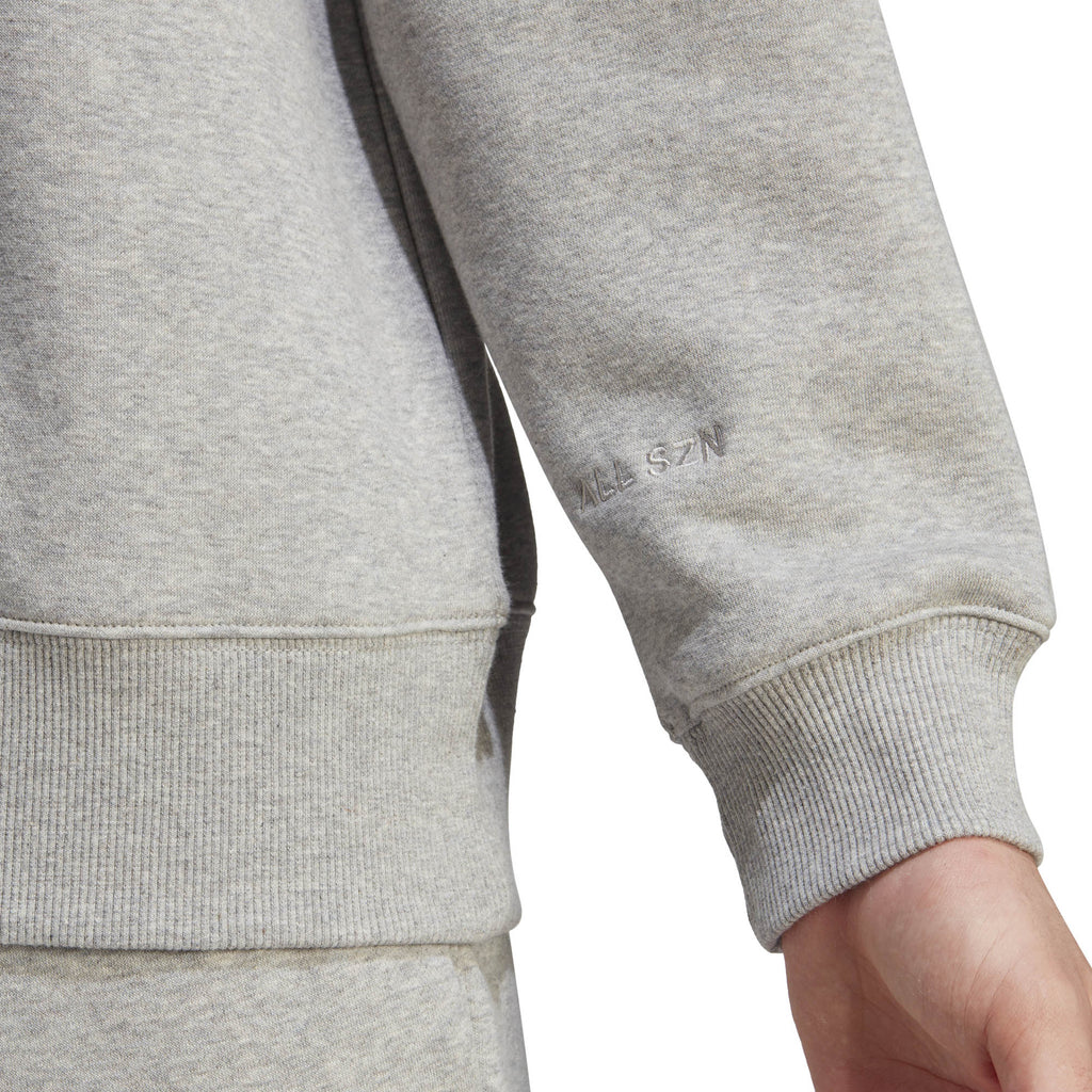 All SZN Fleece Graphic sweater