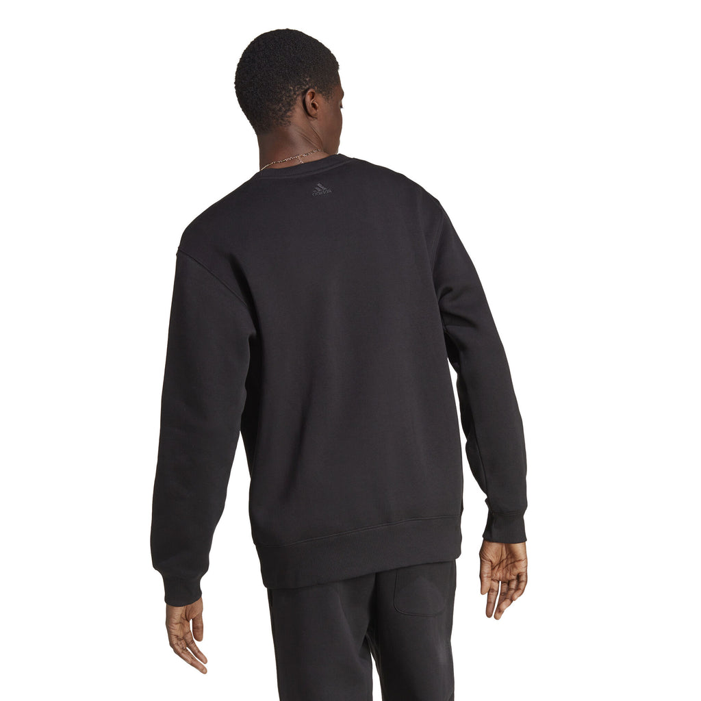 All SZN Fleece Graphic sweater