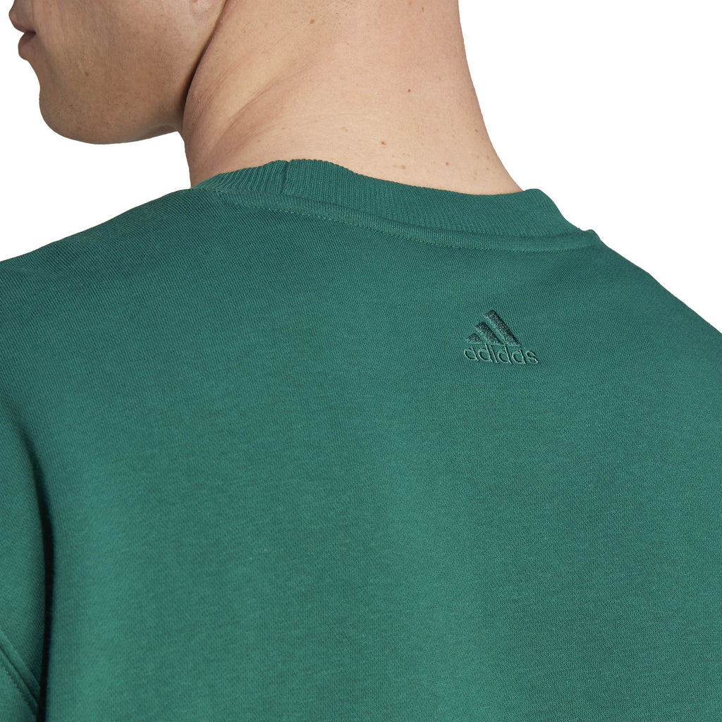 All SZN Fleece Graphic sweater