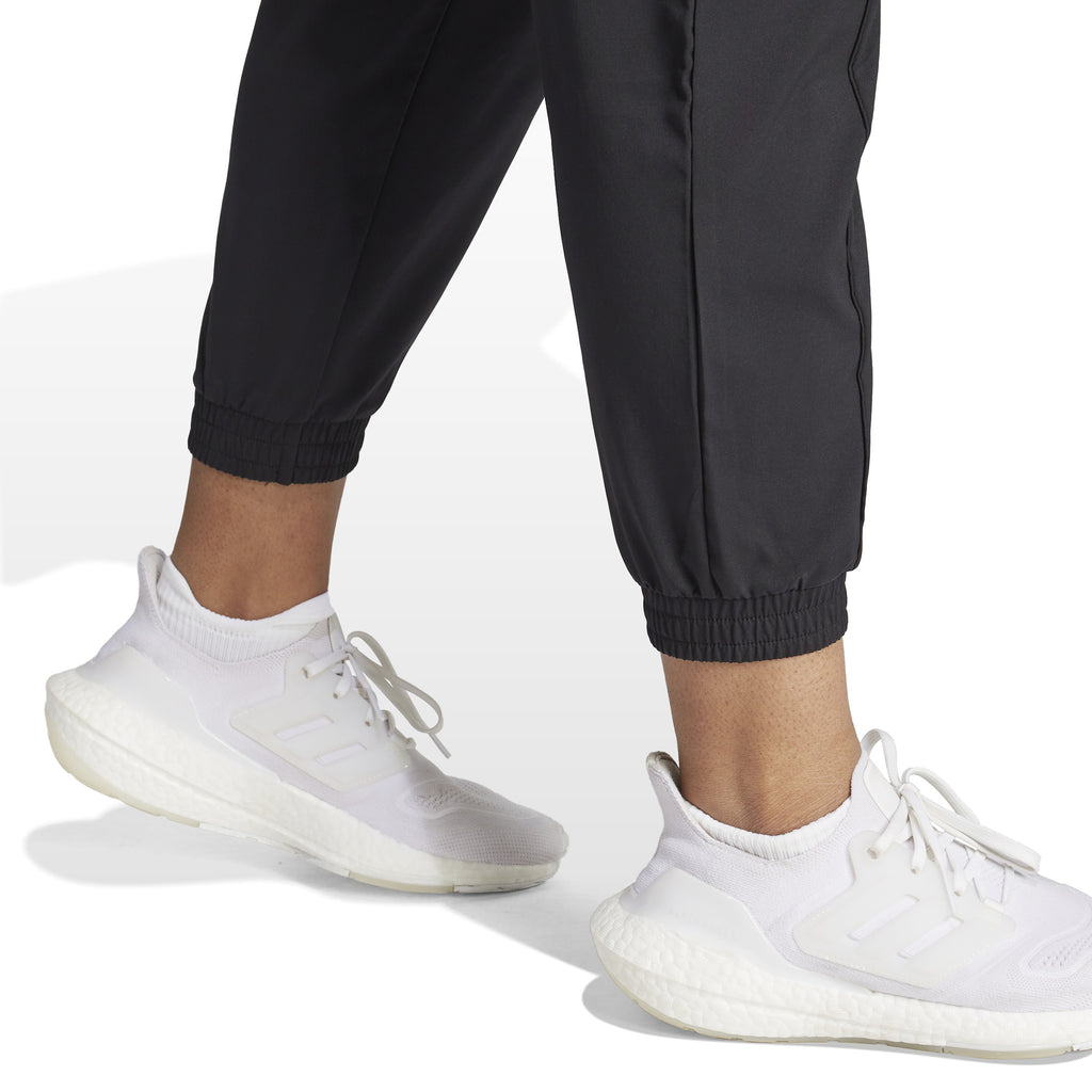 AEROREADY Train Essentials Minimal Branding Woven broek