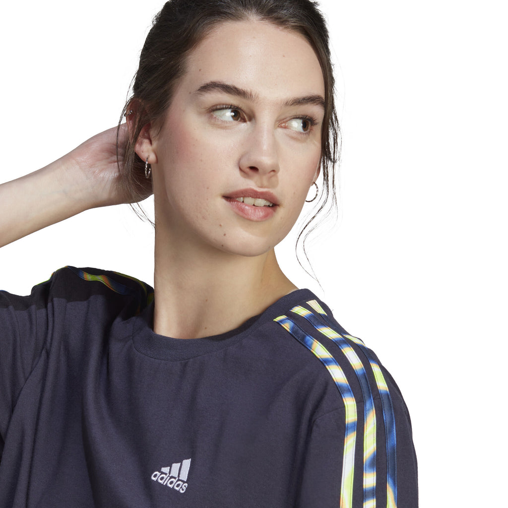 Vibrant Print 3-Stripes Cotton Crop t-shirt