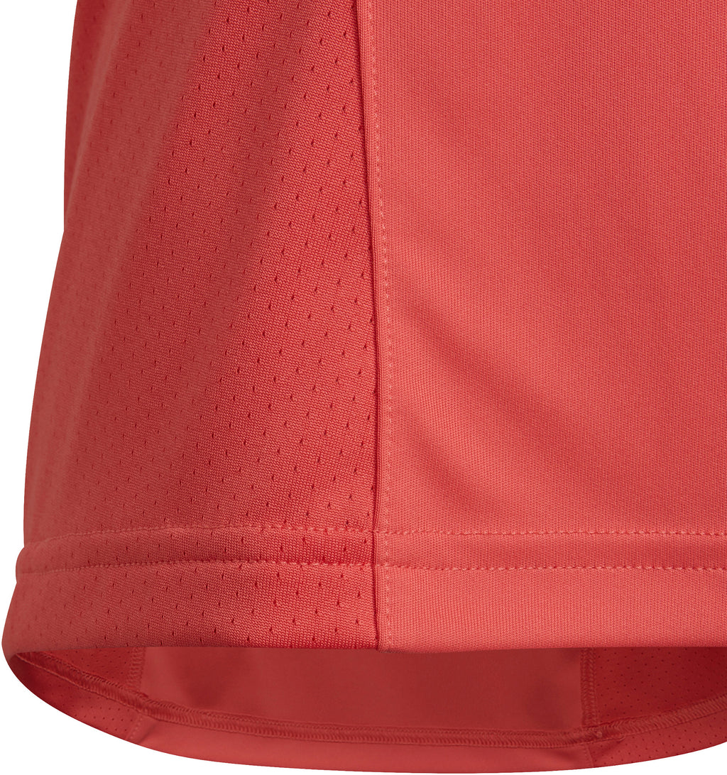 Club Tennis top