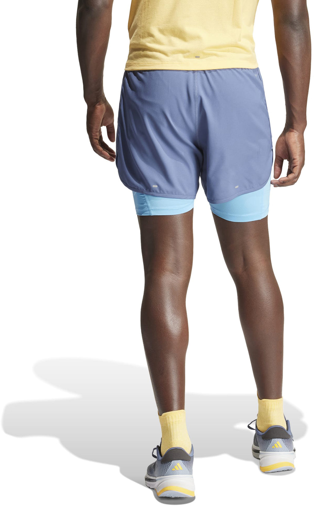 Own the Run 3-Stripes short