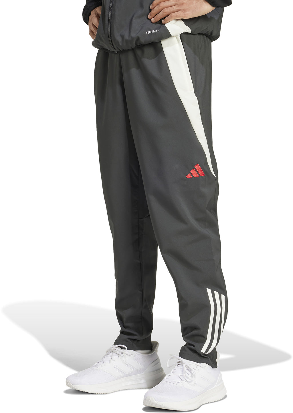 Manchester United Tiro 24 presentatie broek