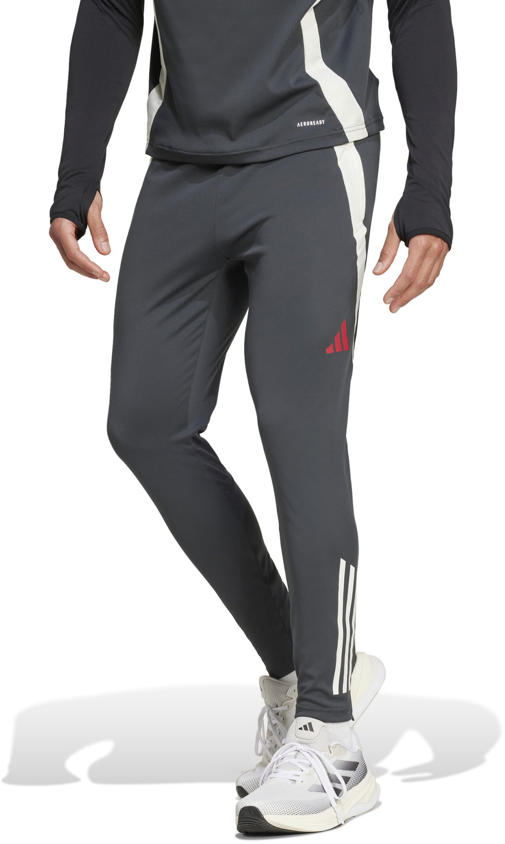 Manchester United Tiro 24 trainingsbroek