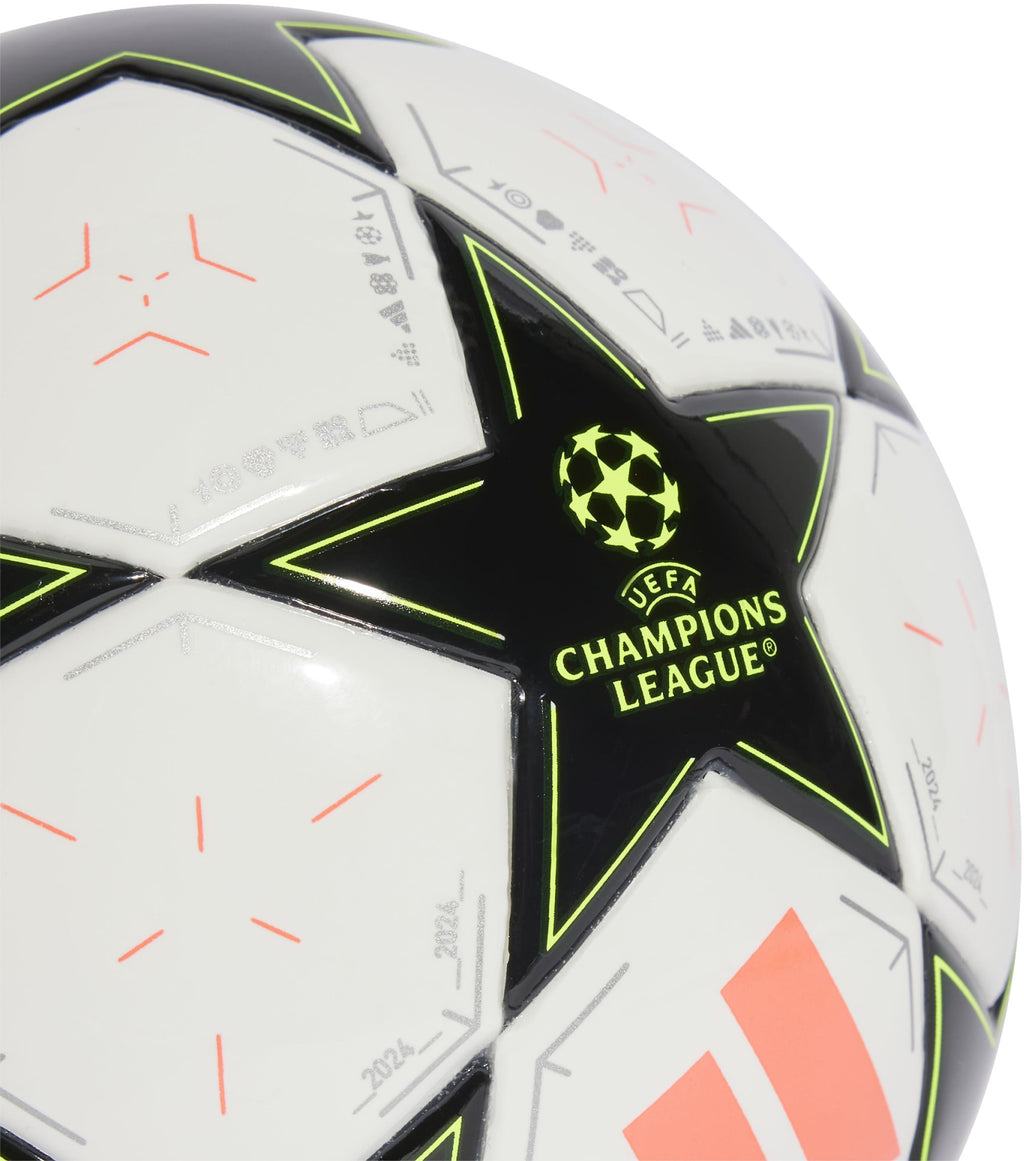 UCL 24/25 mini-voetbal