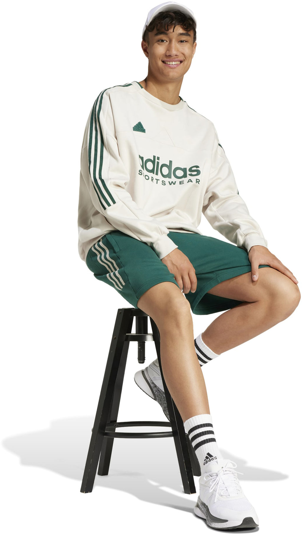 House of Tiro Fleece sweater